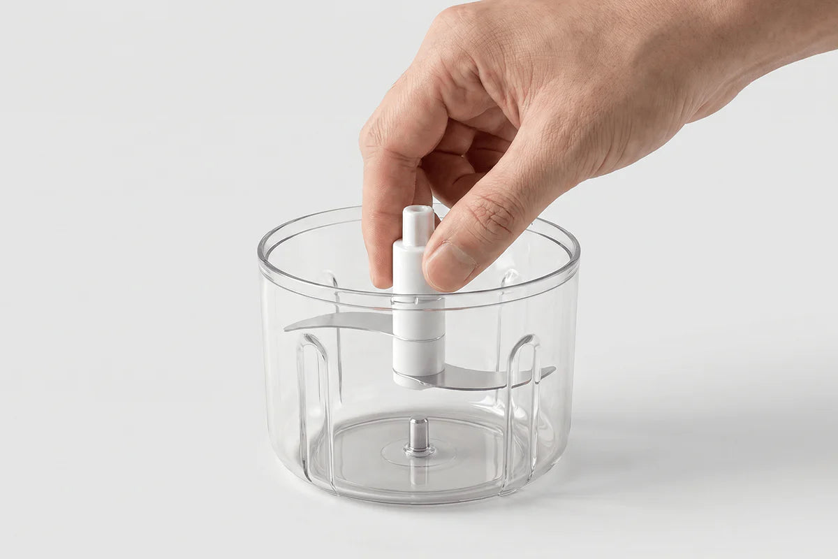 Assemble the food chopper blade
